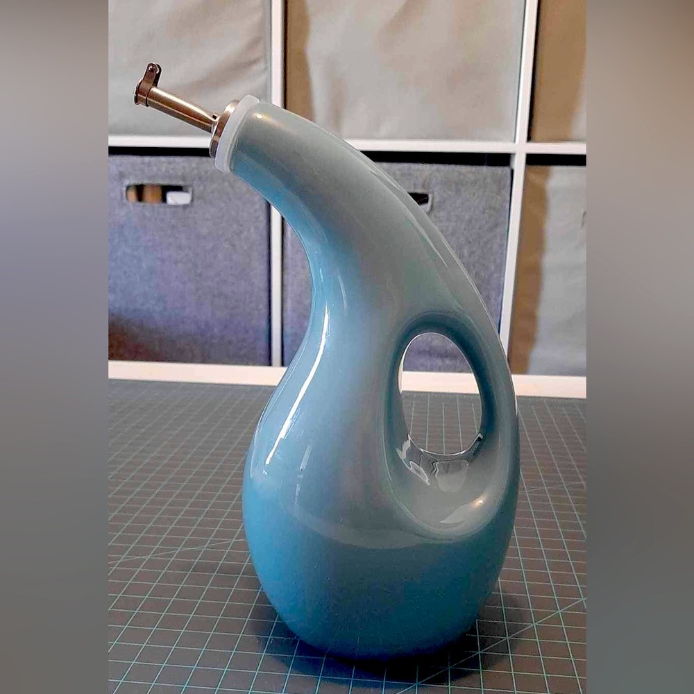 Rachel Ray oil dispenser